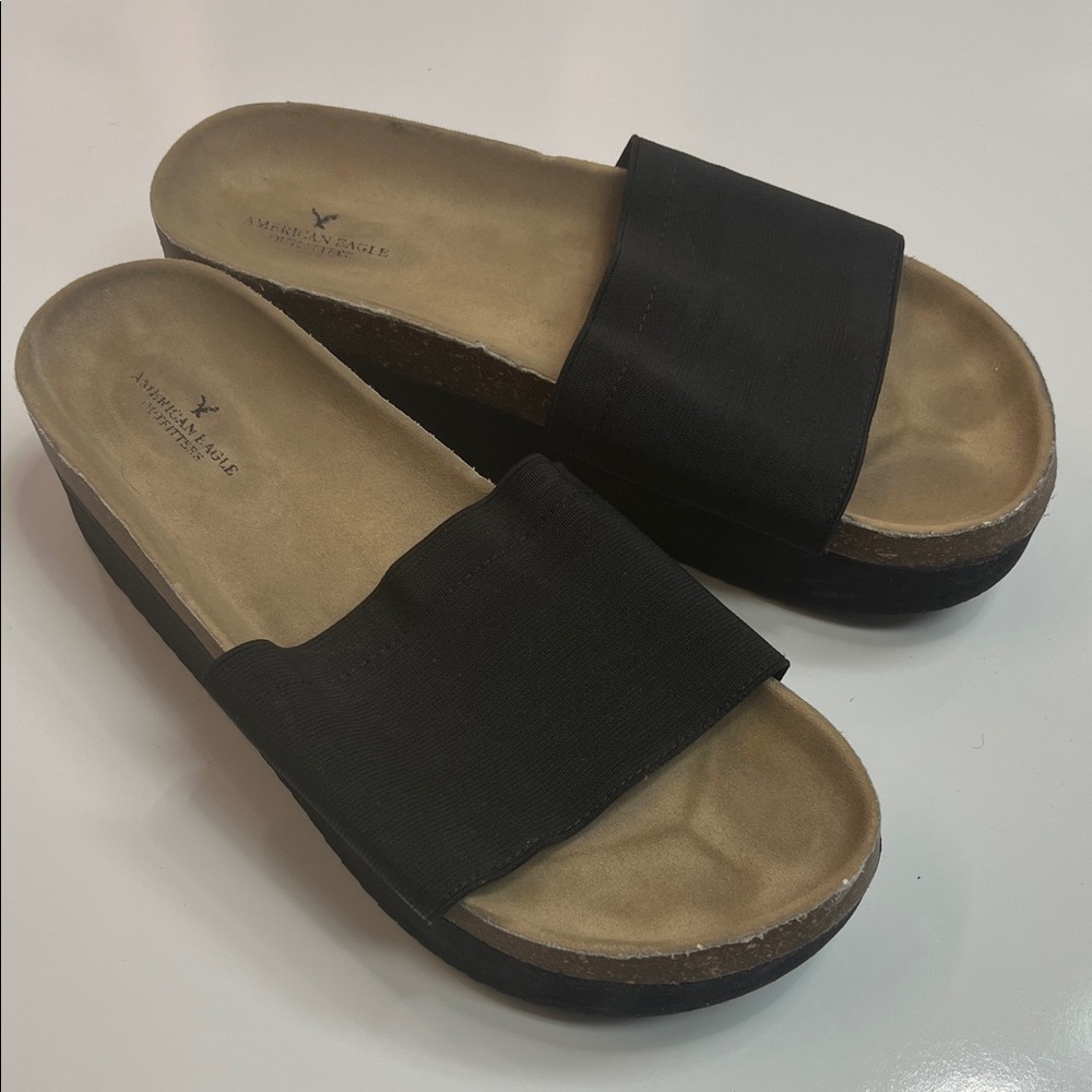 Chunky Y2K Black Platform Slides Sandals AEO Size 9